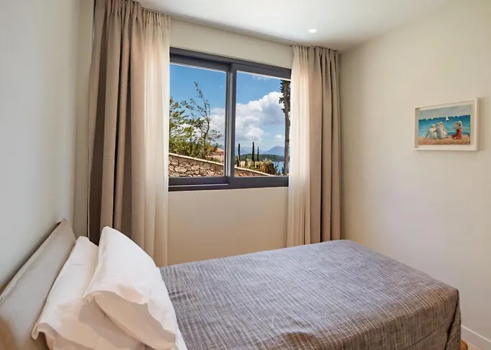 Haido Villa *